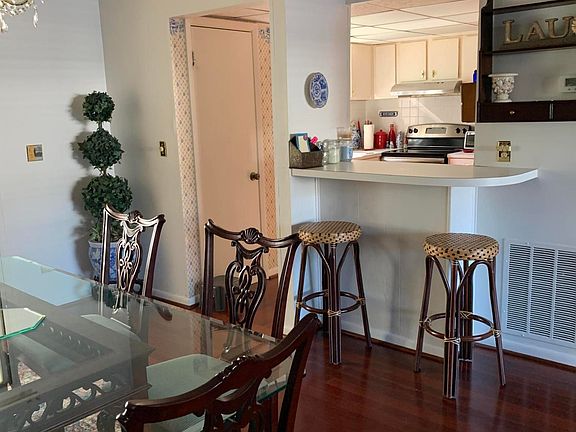 5th image of 695 A1a N Unit 27
