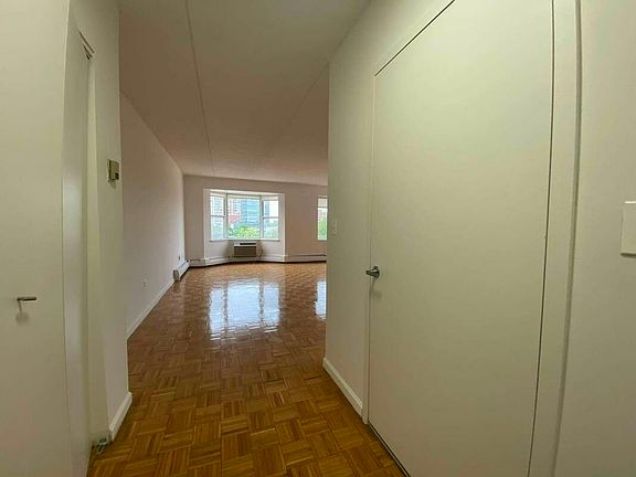 3rd image of 142-19 Barclay Ave #6