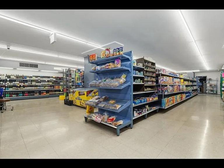 3600 N Lake Shore Dr #2118 — Photo 12