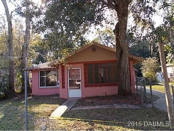 1st image of 618 Tucker St #1