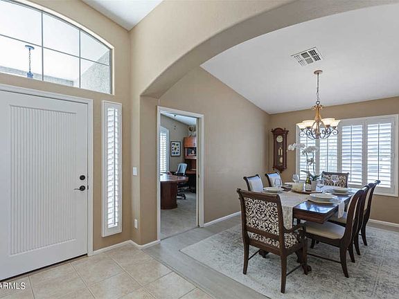 4th image of 710 E Tonto Dr