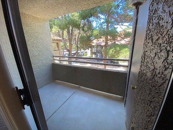 3rd image of 5010 S Rainbow Blvd Unit 202