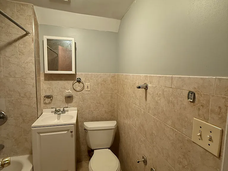 21 N Walnut St #3 — Photo 3