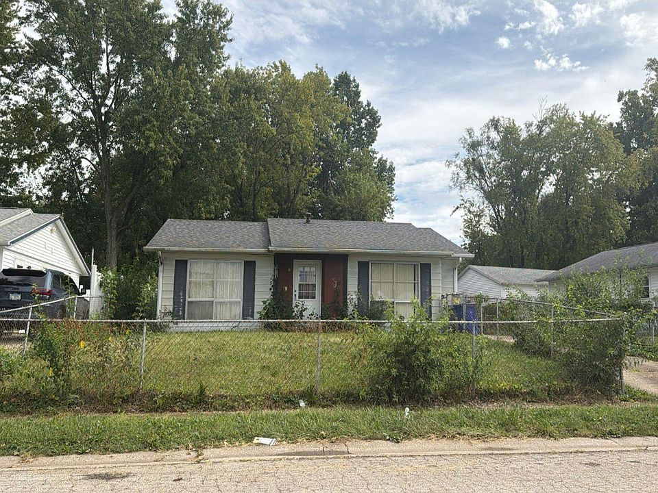 1st image of 1825 King Arthur Dr