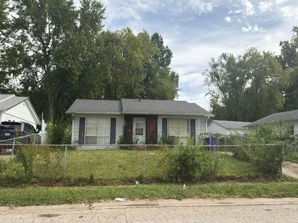 1825 King Arthur Dr, Decatur, IL 62526