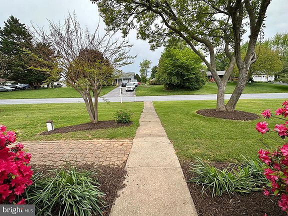 5th image of 1617 Davinda Dr