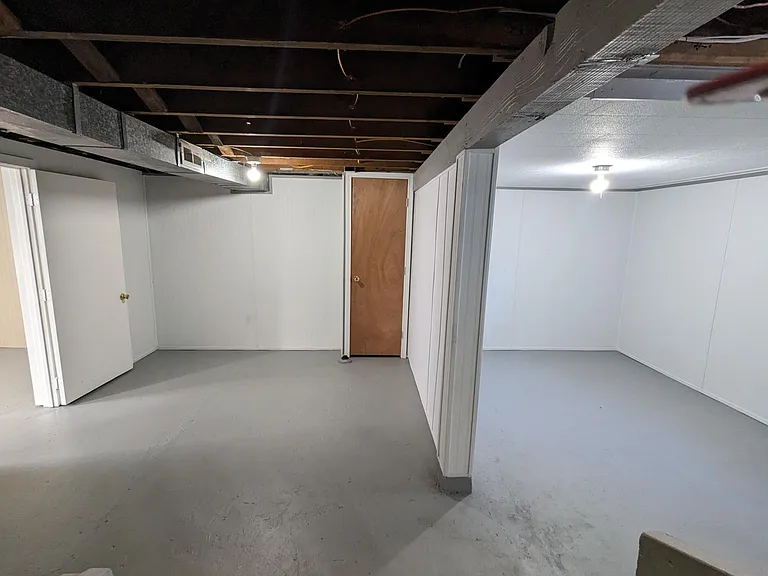2404 W Kiernan Ave — Photo 24