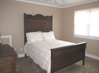 13 Laura Ln, Deatsville, AL 36022