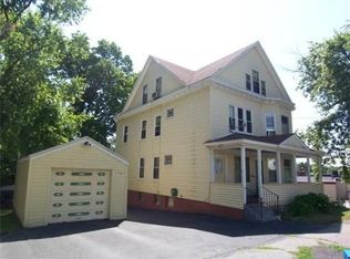 135 Grandview Ave, Worcester, MA 01603