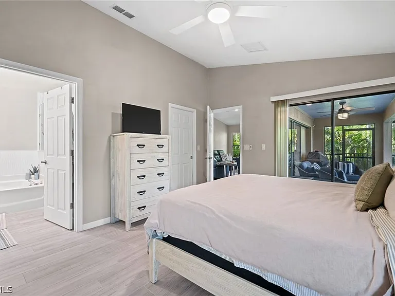 17611 Marco Island Ln — Photo 21