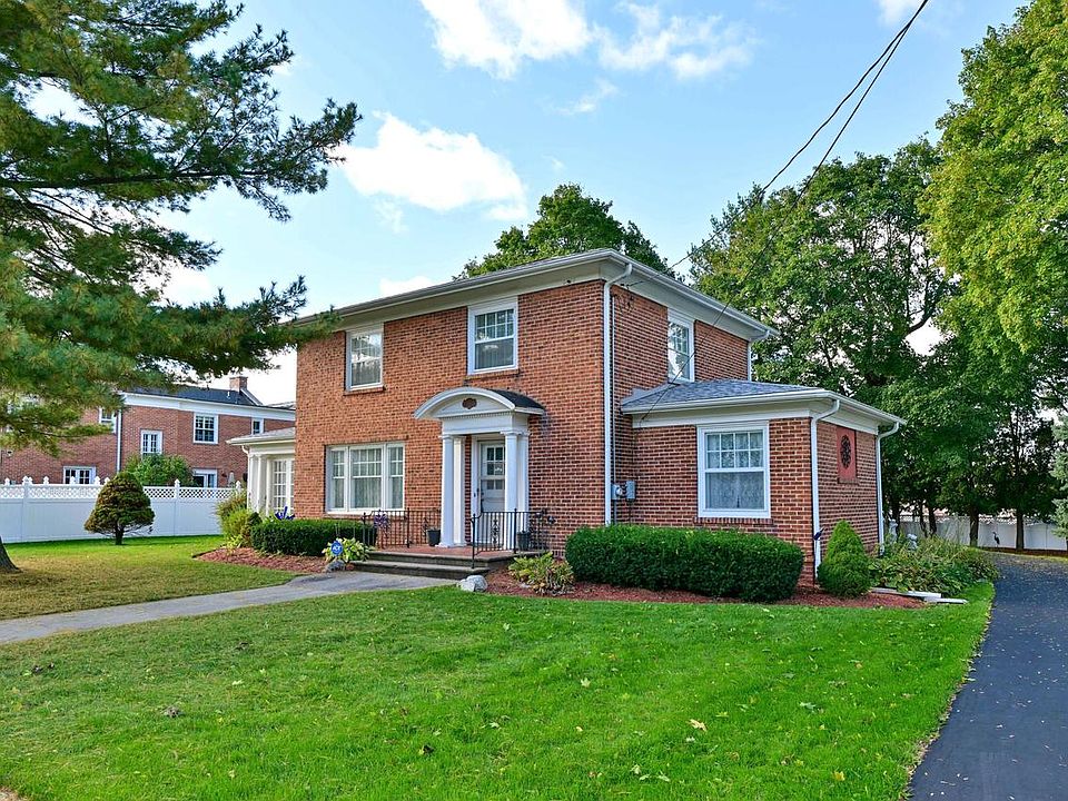 1st image of 115 Park STREET