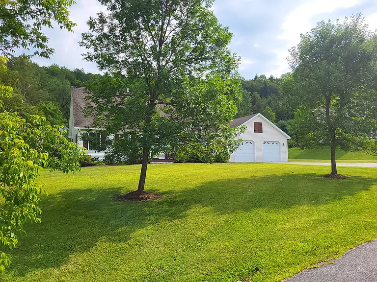 451 Partridge Farm Rd — Photo 5