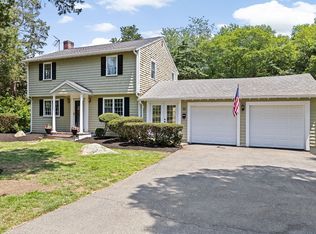 32 Gannett Pasture Ln, Scituate, MA 02066