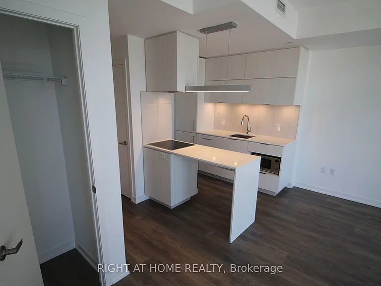 20 Richardson St #3106 — Photo 9