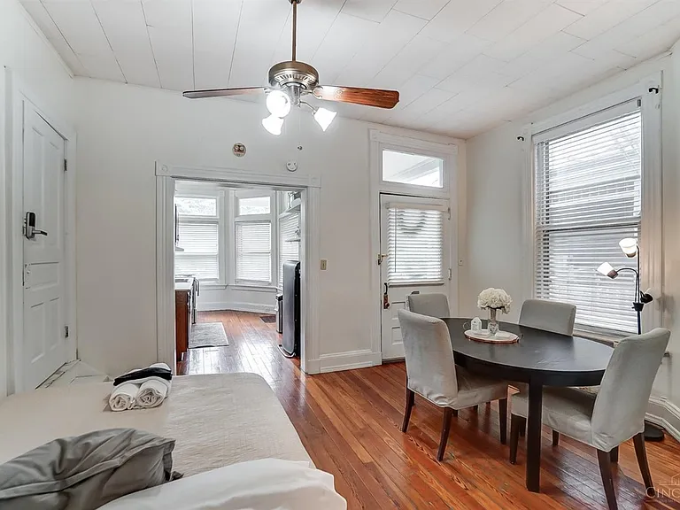 2126 Alpine Pl #1 — Photo 7