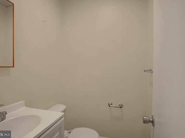 60 E Washington St #1E — Photo 10