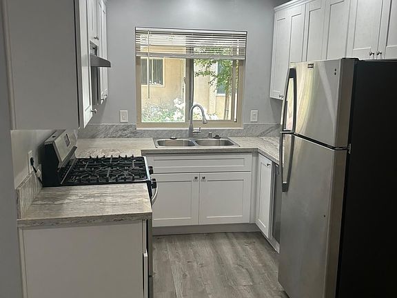 4th image of 4146 32nd St