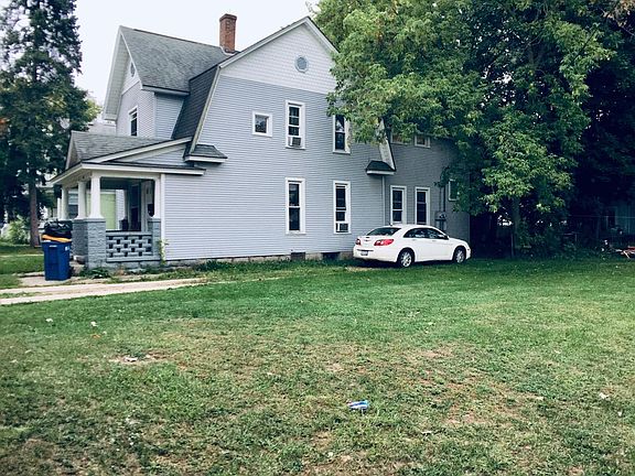 2nd image of 956 Douglas St NW