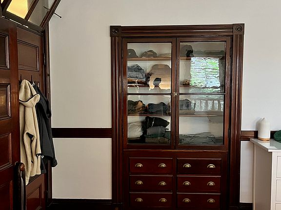 3rd image of 119 Antrim St #1