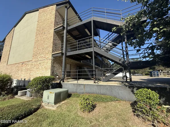 701 S College Rd APT 109, Lafayette, LA 70503