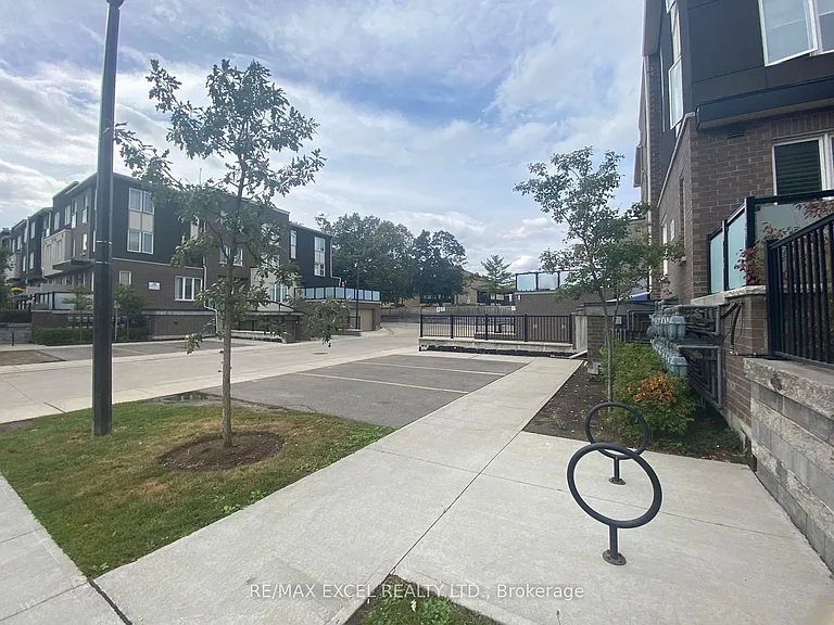 15 Heron Park Pl #5 — Photo 13