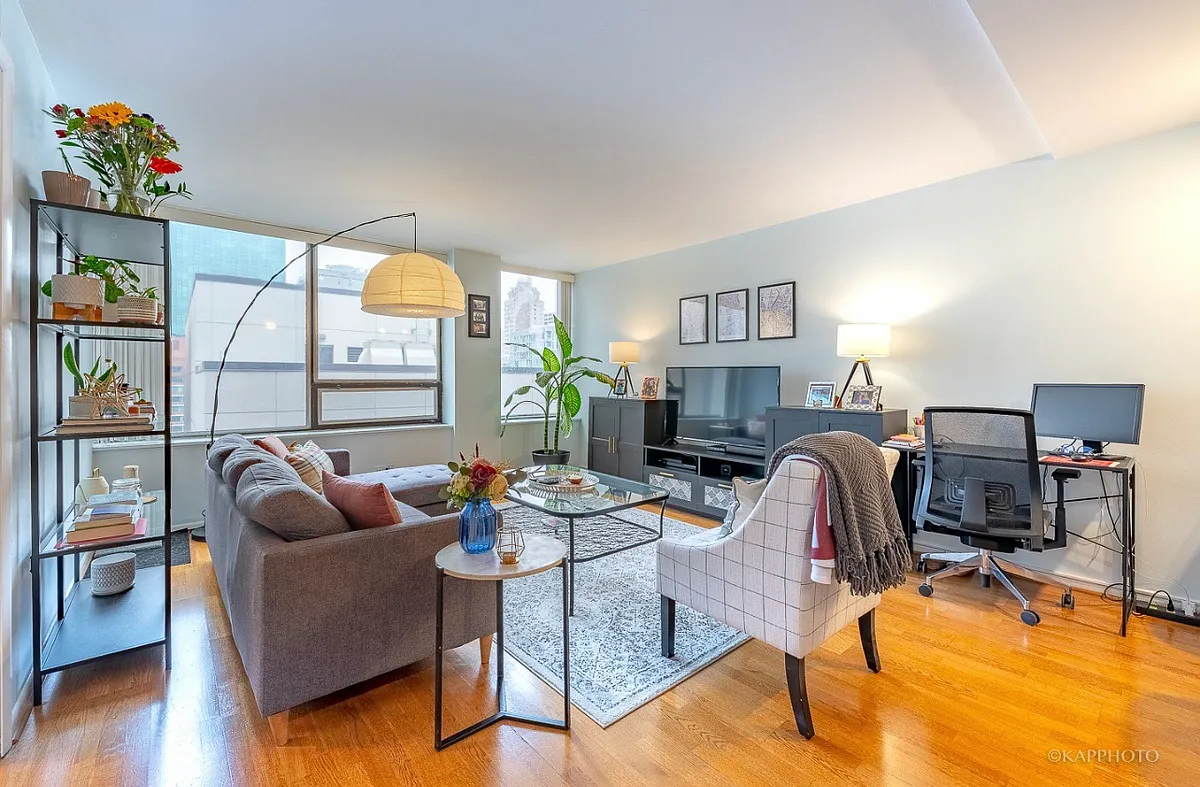 Building Photo - 233 E Erie St #2308