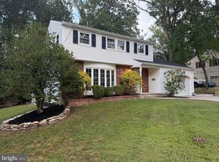 11 Silver Birch Rd, Turnersville, NJ 08012