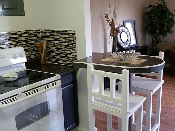 2nd image of 65 Arroyo Seco Cir