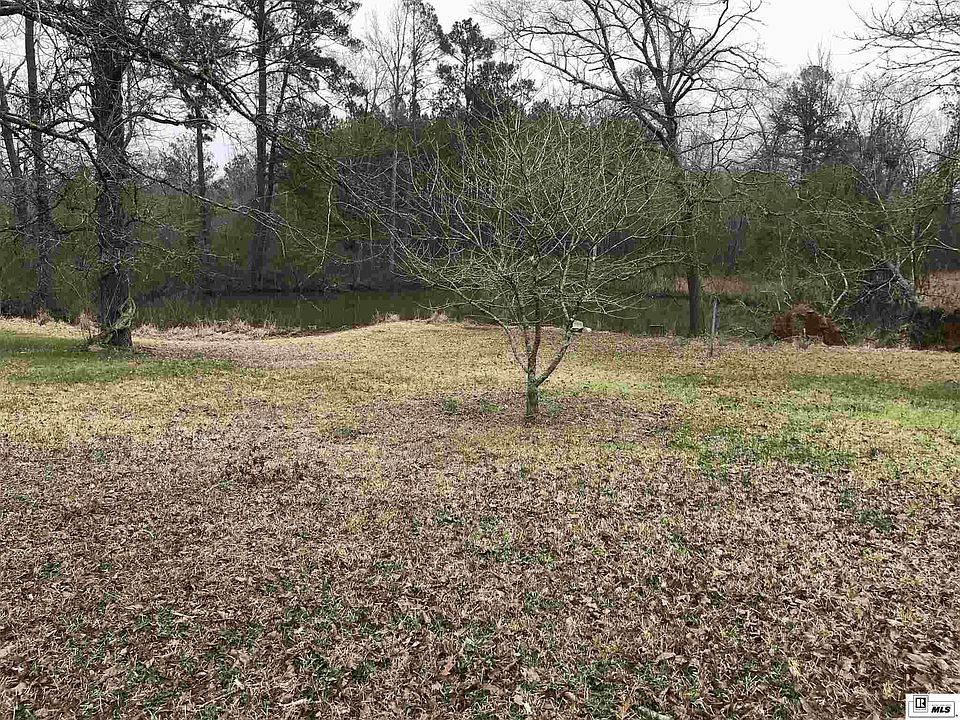 2nd image of 243 Sand Hill Rd