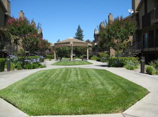 1130 Pear Tree Ln, Napa, CA 94558