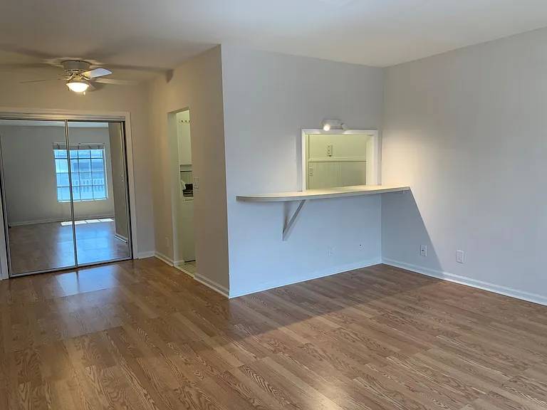 2210 NE 67th St #1221 — Photo 8