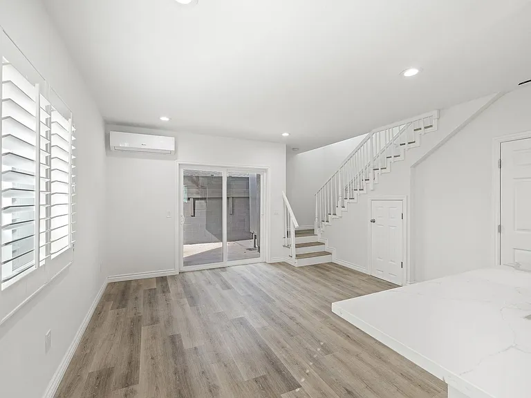 535 Wilson Ave #A — Photo 5