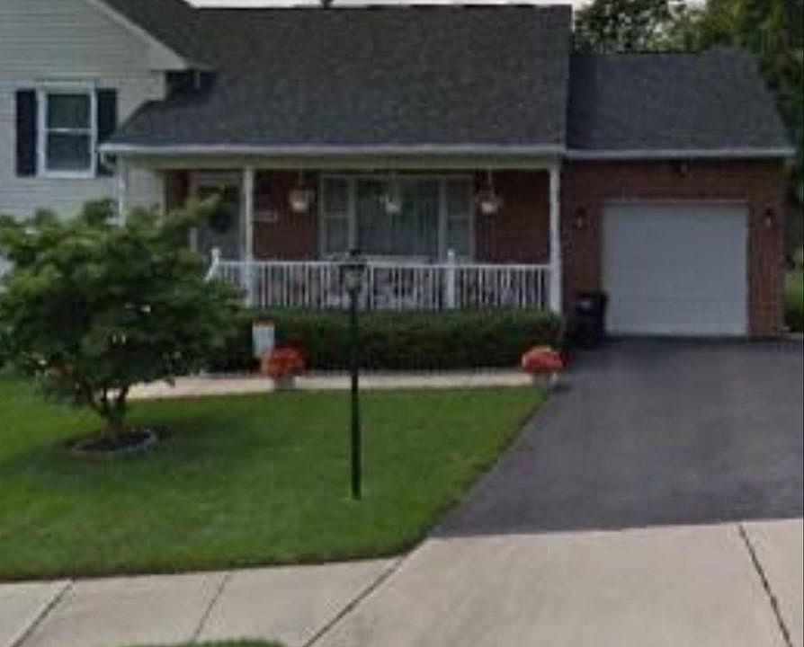 2nd image of 2505 Perring Woods Rd