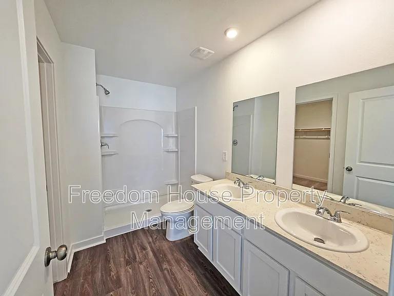 663 E Huyana Wind Dr — Photo 40