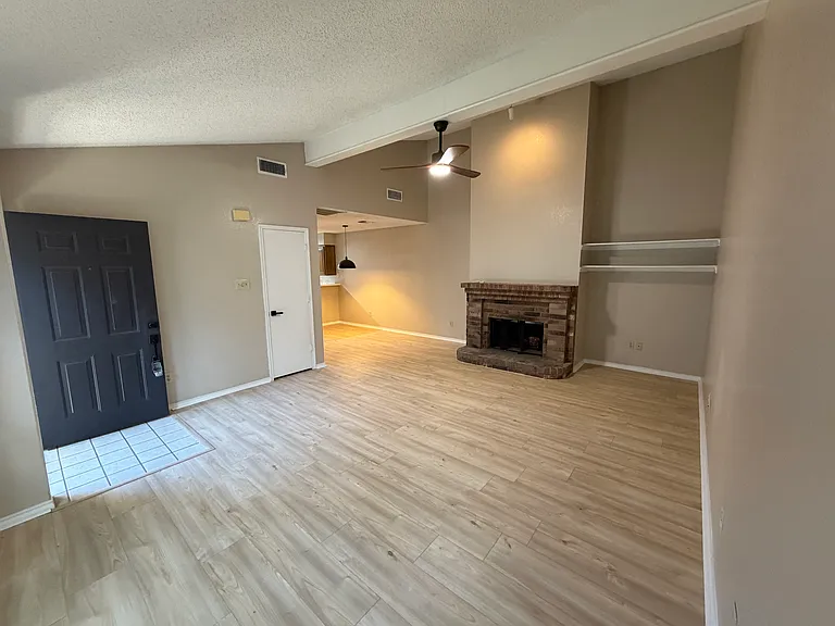 6261 Canyon Cir — Photo 4