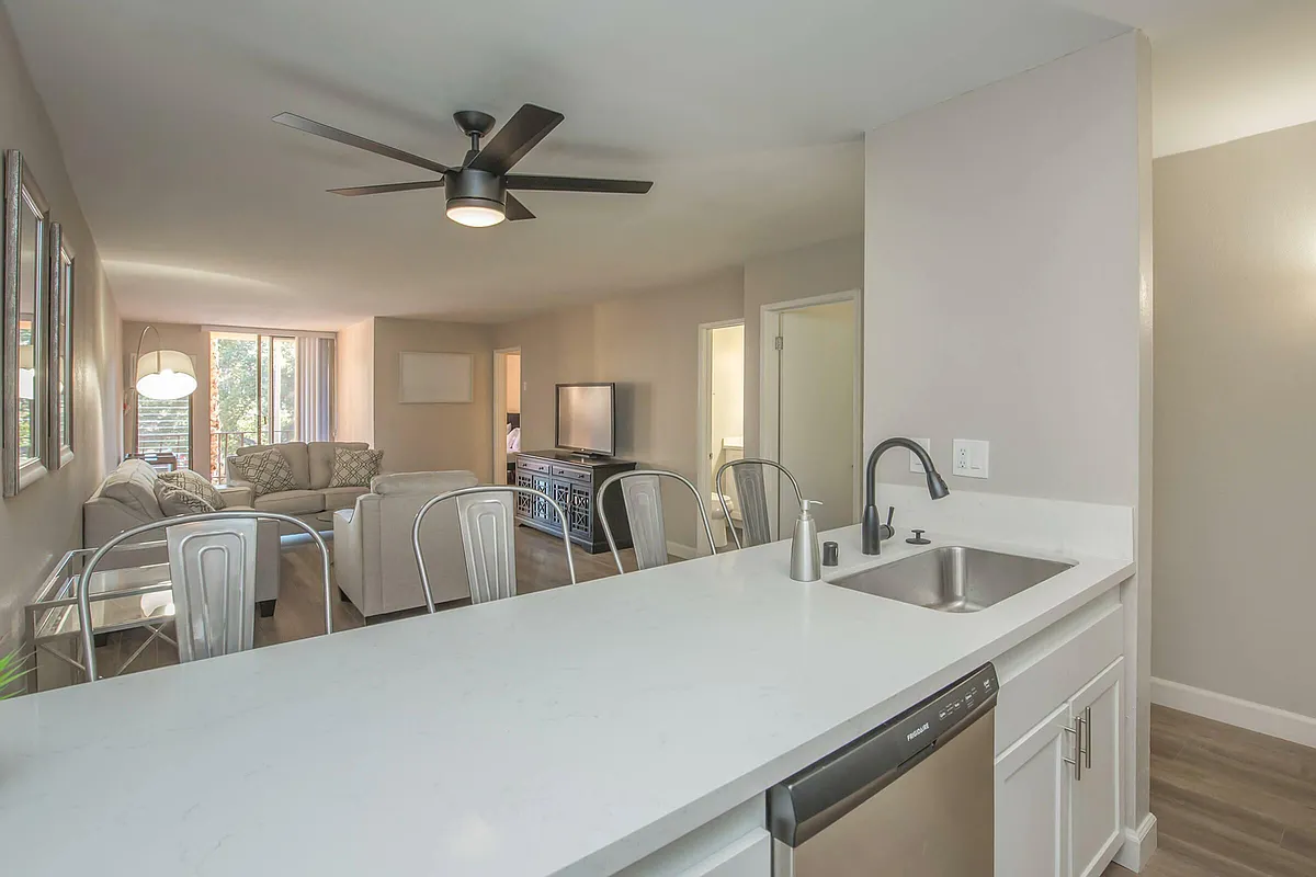 Floor plan 2BR/1BA