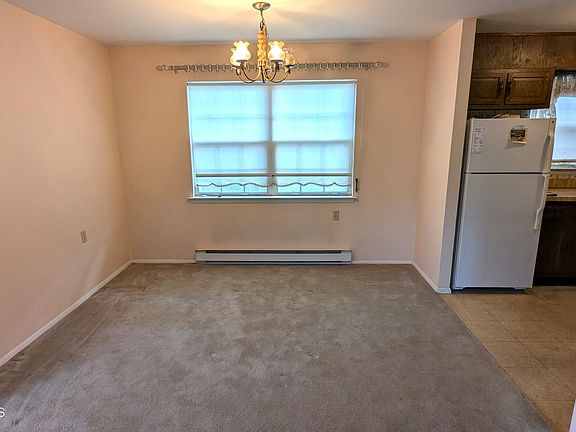 3rd image of 723A Buckingham Drive