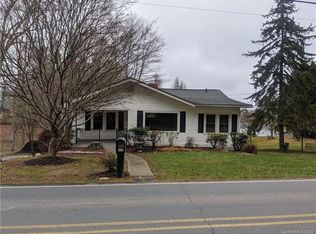 215 Erwin Hills Rd, Asheville, NC 28806