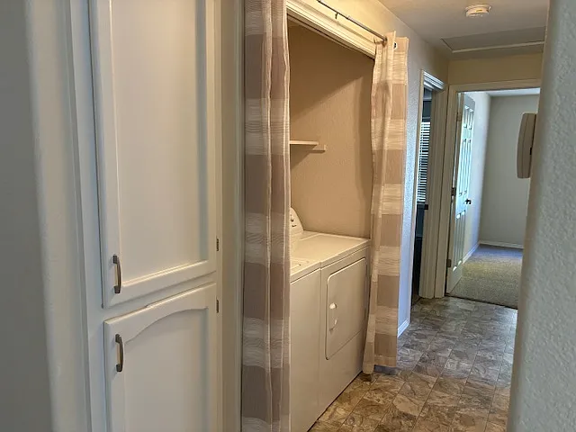 1886 NE Windy Tree Ct — Photo 15