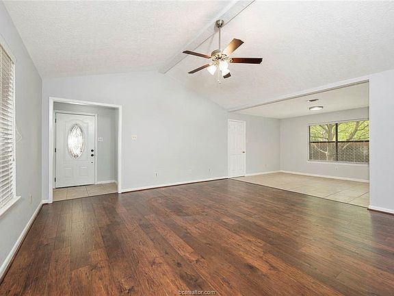 3rd image of 2705 Echo Glen Cir