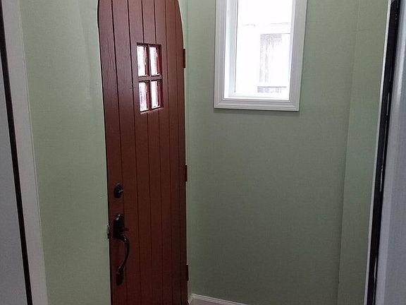 2nd image of 14724 109th Ave #2