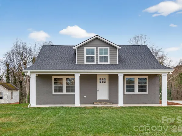 109 S Main St, Granite Falls, NC 28630