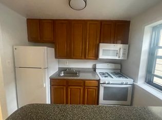 20-32 19th St #2A, Astoria, NY 11105