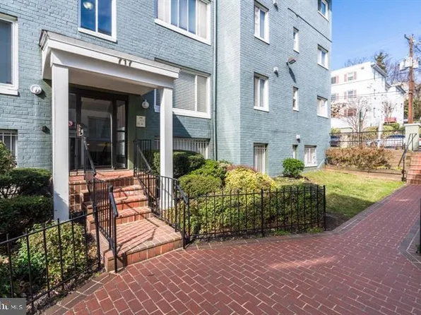 717 Brandywine St SE #T-1, Washington, DC 20032
