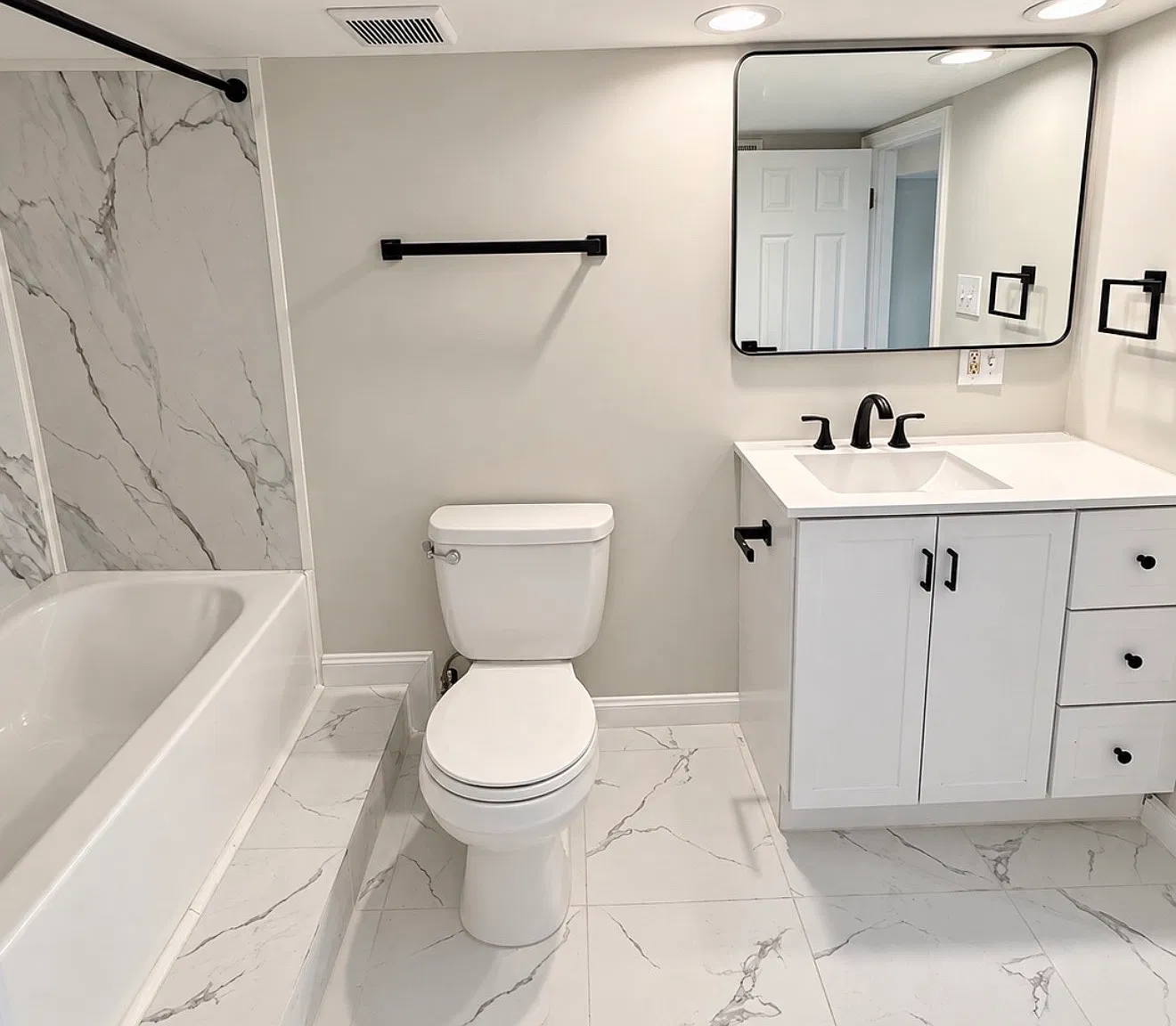 2 bed, 1637 sqft, $1,300 — Photo 2