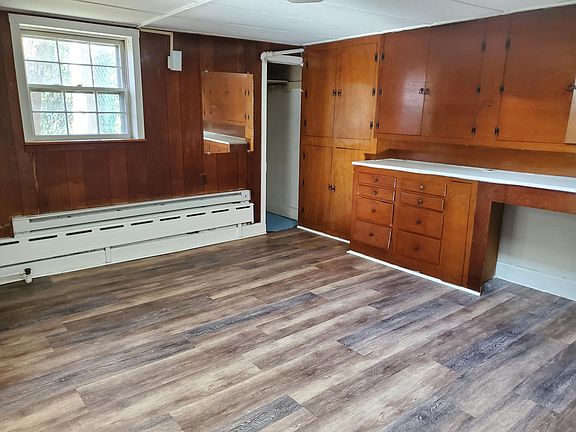 2nd image of 12 Maryland Ave APT O