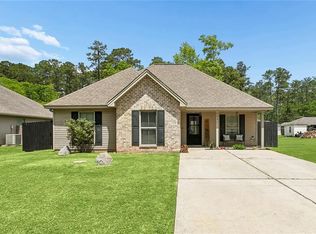 1521 Jasmine St, Mandeville, LA 70448