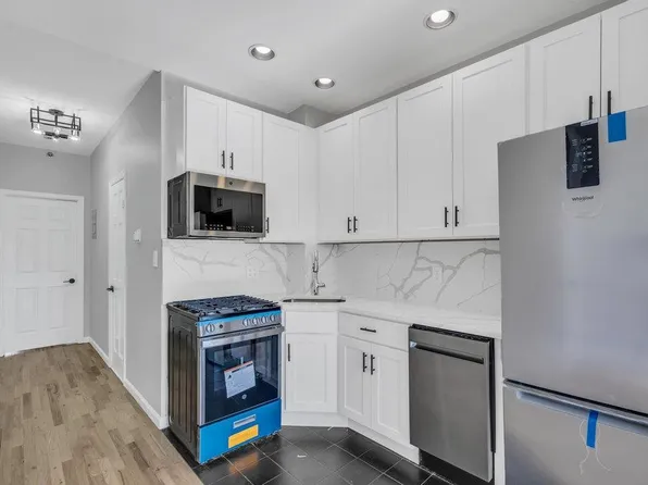 222 Madison Avenue 3R image 3 of 9