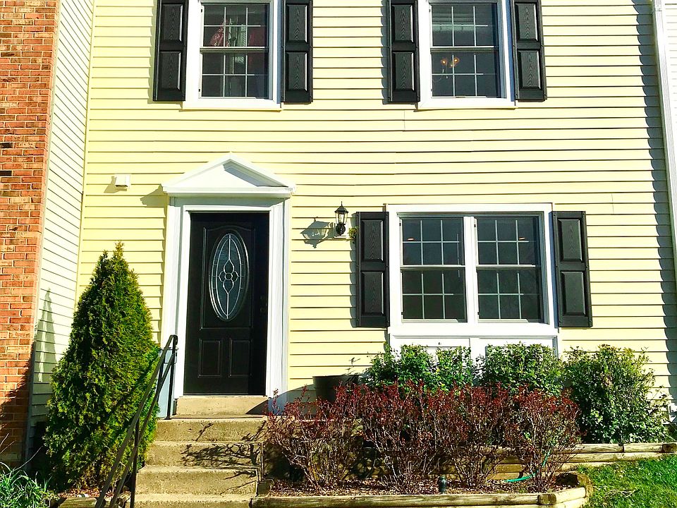 1st image of 2905 Piney Grove Ct