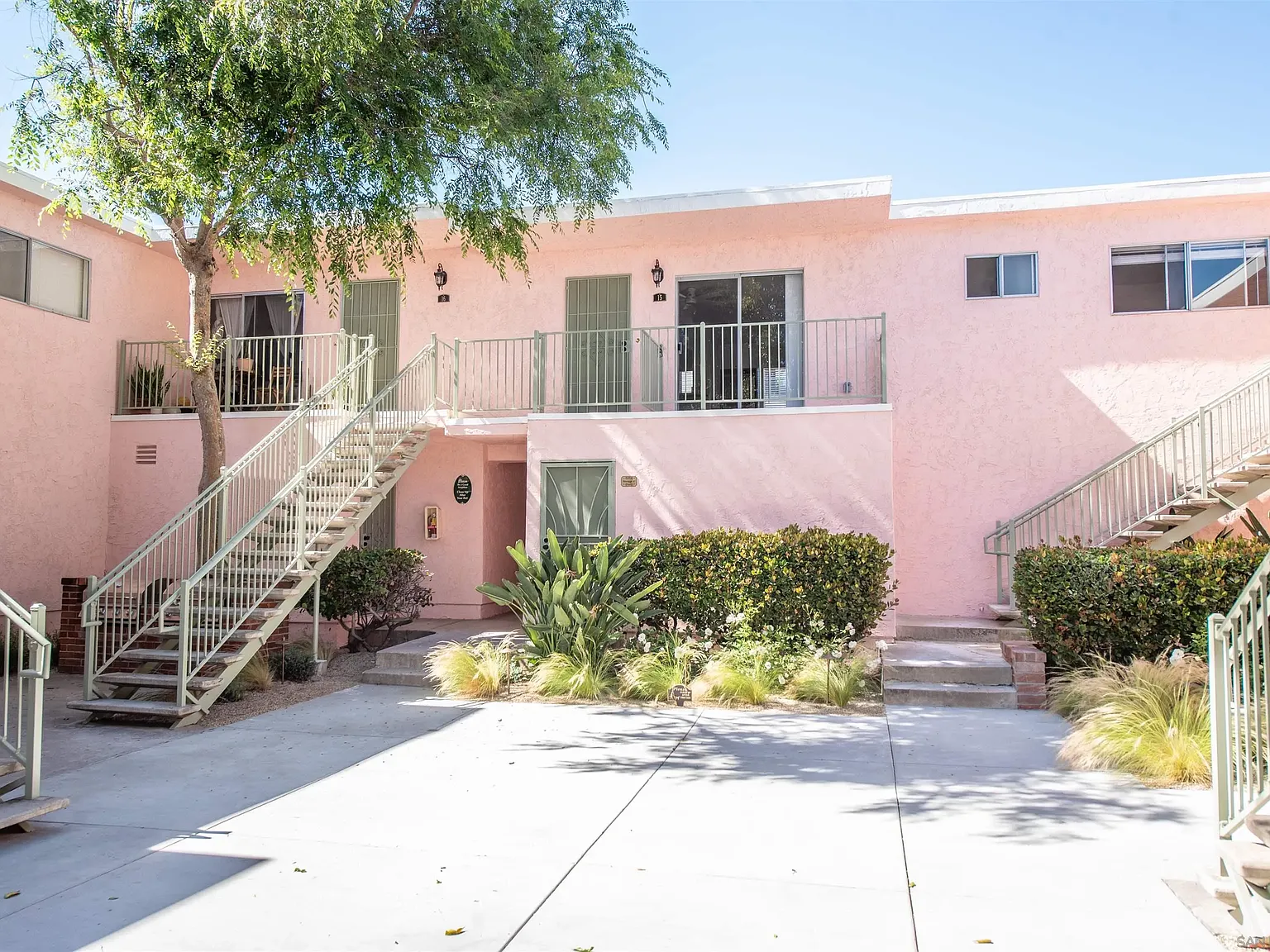 The Valeria Apartments — Photo 4